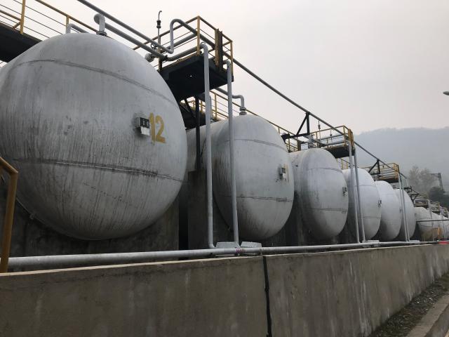 鋁罐(guàn)-山東洪達化工(gong)項目